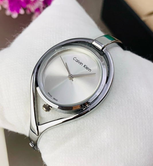 ⌚ CALVIN KLEIN — Elegant Timepiece